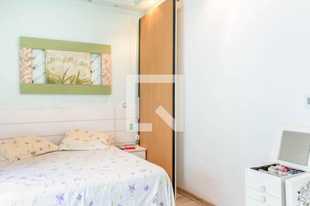 Casa à venda com 256m², 3 quartos e 1 vaga