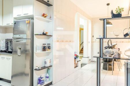 Casa à venda com 256m², 3 quartos e 1 vaga