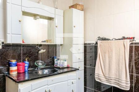 Casa à venda com 256m², 3 quartos e 1 vaga