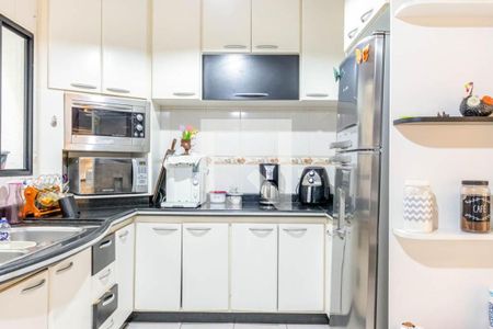 Casa à venda com 256m², 3 quartos e 1 vaga