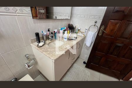 Casa à venda com 330m², 3 quartos e 3 vagas Casa à venda com 330m², 3 quartos e 3 vagasBanheiro