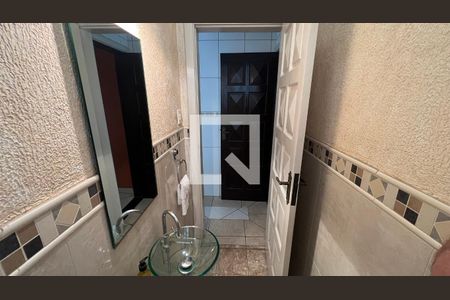 Casa à venda com 330m², 3 quartos e 3 vagas Casa à venda com 330m², 3 quartos e 3 vagasLavabo