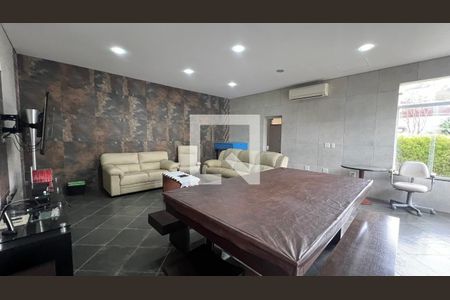 Casa à venda com 330m², 3 quartos e 3 vagas Casa à venda com 330m², 3 quartos e 3 vagasÁrea comum