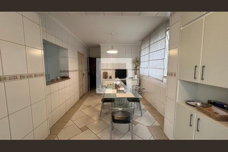 Casa à venda com 330m², 3 quartos e 3 vagas Casa à venda com 330m², 3 quartos e 3 vagasCopa