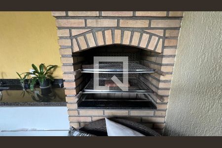 Casa à venda com 330m², 3 quartos e 3 vagas Casa à venda com 330m², 3 quartos e 3 vagasChurrasqueira