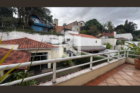 Casa à venda com 330m², 3 quartos e 3 vagas Casa à venda com 330m², 3 quartos e 3 vagasSacada da suite