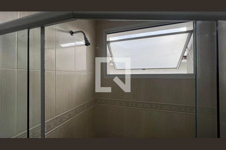 Casa à venda com 330m², 3 quartos e 3 vagas Casa à venda com 330m², 3 quartos e 3 vagasBanheiro