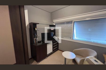 Casa à venda com 330m², 3 quartos e 3 vagas Casa à venda com 330m², 3 quartos e 3 vagasQuarto 1