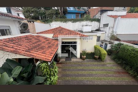 Casa à venda com 330m², 3 quartos e 3 vagas Casa à venda com 330m², 3 quartos e 3 vagasSacada da suite