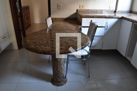 Apartamento para alugar com 144m², 3 quartos e 1 vagaCozinha