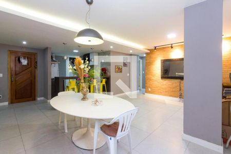 Apartamento à venda com 105m², 3 quartos e sem vaga