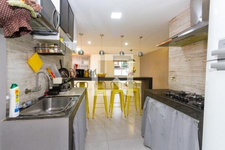 Apartamento à venda com 105m², 3 quartos e sem vaga
