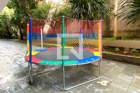 Apartamento à venda com 410m², 6 quartos e 2 vagasÁrea comum - Playground