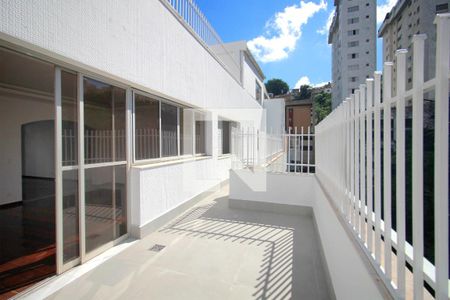 Apartamento à venda com 410m², 6 quartos e 2 vagasVaranda da Sala