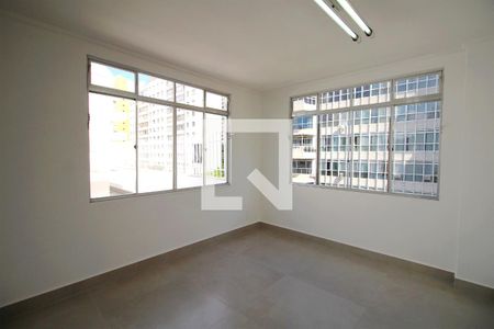 Apartamento à venda com 410m², 6 quartos e 2 vagasEscritório