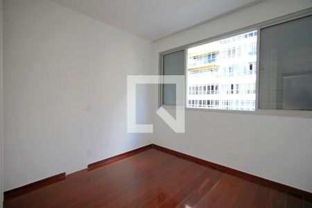 Apartamento à venda com 410m², 6 quartos e 2 vagasQuarto 4