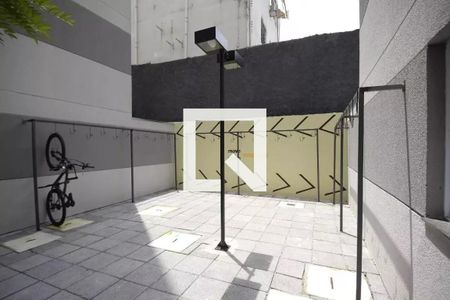 Apartamento à venda com 32m², 2 quartos e sem vaga Apartamento à venda com 32m², 2 quartos e sem vagaBicicletário