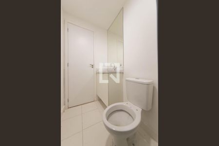 Apartamento à venda com 32m², 2 quartos e sem vaga Apartamento à venda com 32m², 2 quartos e sem vagaBanheiro