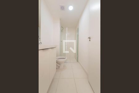 Apartamento à venda com 32m², 2 quartos e sem vaga Apartamento à venda com 32m², 2 quartos e sem vagaBanheiro