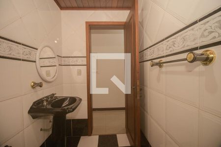 Casa à venda com 400m², 4 quartos e 6 vagasBanheiro 2