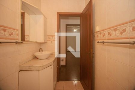 Casa à venda com 400m², 4 quartos e 6 vagasBanheiro