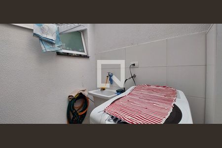 Apartamento à venda com 74m², 2 quartos e 1 vaga Apartamento à venda com 74m², 2 quartos e 1 vagaÁrea de Serviço