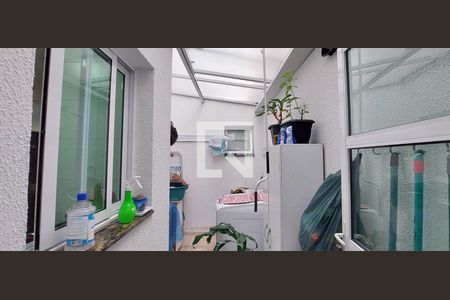 Apartamento à venda com 74m², 2 quartos e 1 vaga Apartamento à venda com 74m², 2 quartos e 1 vagaÁrea de Serviço