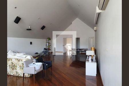 Casa à venda com 1110m², 5 quartos e 10 vagas