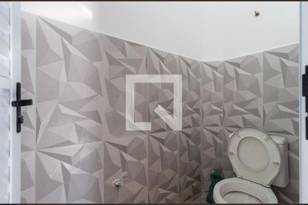 Casa à venda com 200m², 3 quartos e 2 vagasBanheiro - Área de Serviço