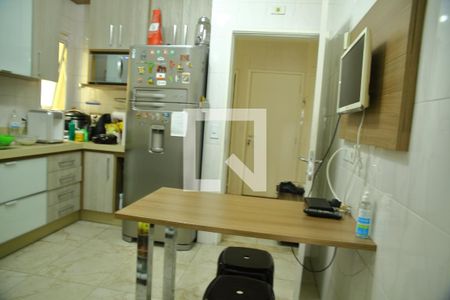 Apartamento à venda com 109m², 3 quartos e 2 vagasCozinha 