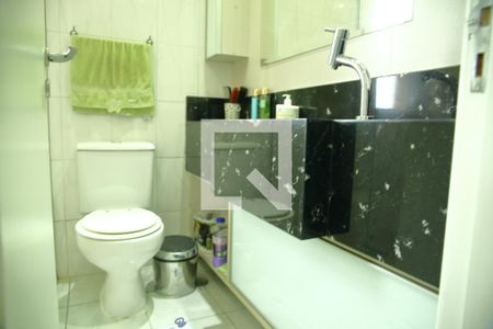 Apartamento à venda com 109m², 3 quartos e 2 vagasBanheiro da suíte 