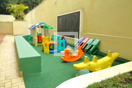 Apartamento à venda com 109m², 3 quartos e 2 vagasÁrea comum - Playground