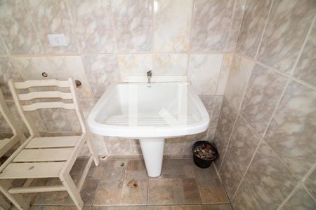 Casa à venda com 250m², 3 quartos e 2 vagas Casa à venda com 250m², 3 quartos e 2 vagasÁrea de Serviço