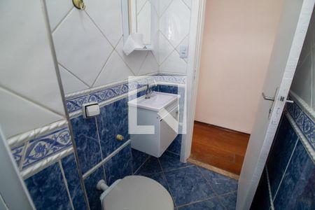 Casa à venda com 250m², 3 quartos e 2 vagas Casa à venda com 250m², 3 quartos e 2 vagasBanheiro