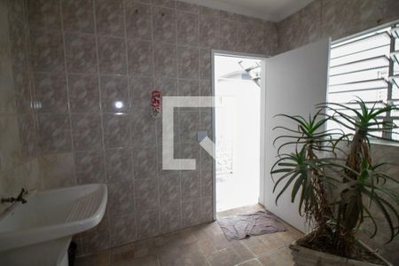 Casa à venda com 250m², 3 quartos e 2 vagas Casa à venda com 250m², 3 quartos e 2 vagasÁrea de Serviço