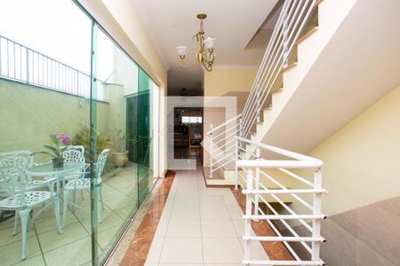 Casa à venda com 417m², 3 quartos e 6 vagas