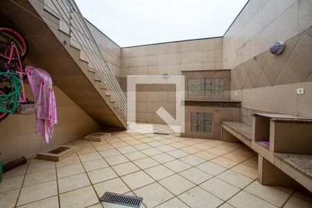 Casa à venda com 3 quartos, 417m² em Olímpico, São Caetano do Sul