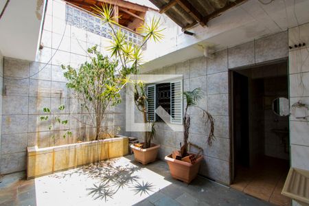 Casa à venda com 150m², 2 quartos e 2 vagasÁrea de serviço/Quintal