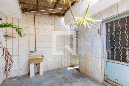 Casa à venda com 150m², 2 quartos e 2 vagasÁrea de serviço/Quintal