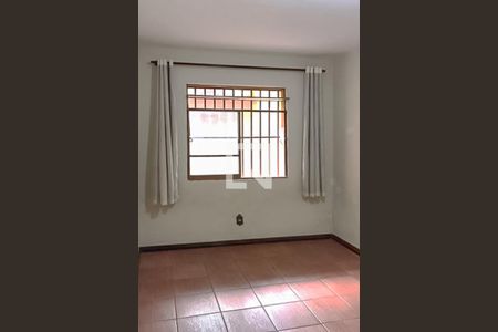 Casa à venda com 178m², 4 quartos e 3 vagas Casa à venda com 178m², 4 quartos e 3 vagasQuarto 3