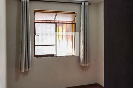 Casa à venda com 178m², 4 quartos e 3 vagas Casa à venda com 178m², 4 quartos e 3 vagasQuarto 2