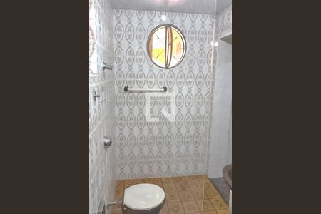 Casa à venda com 178m², 4 quartos e 3 vagas Casa à venda com 178m², 4 quartos e 3 vagasBanheiro da Suíte