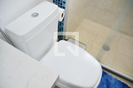 Apartamento à venda com 80m², 3 quartos e 2 vagas Apartamento à venda com 80m², 3 quartos e 2 vagasBanheiro 2