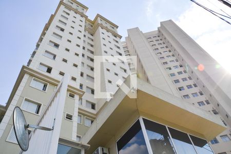 Apartamento à venda com 80m², 3 quartos e 2 vagas Apartamento à venda com 80m², 3 quartos e 2 vagasFachada