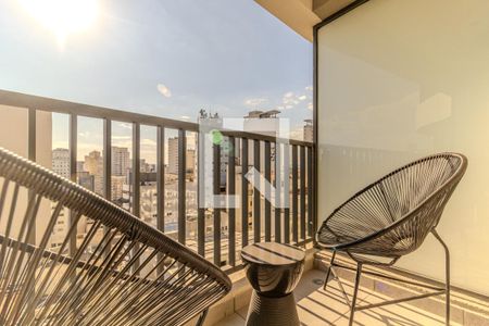 Varanda de kitnet/studio para alugar com 1 quarto, 21m² em República, São Paulo