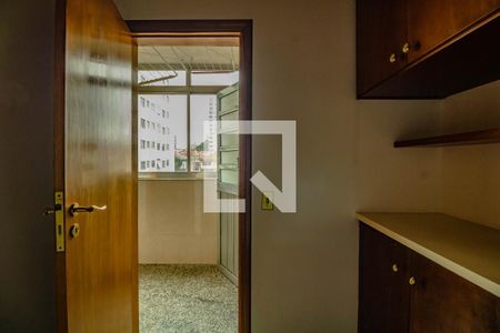 Apartamento à venda com 80m², 2 quartos e 1 vagaÁrea de Serviço