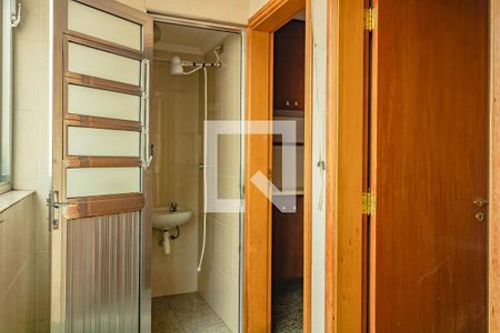 Apartamento à venda com 80m², 2 quartos e 1 vagaÁrea de Serviço