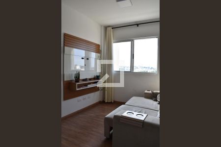 Sala de apartamento para alugar com 1 quarto, 34m² em Fanny, Curitiba