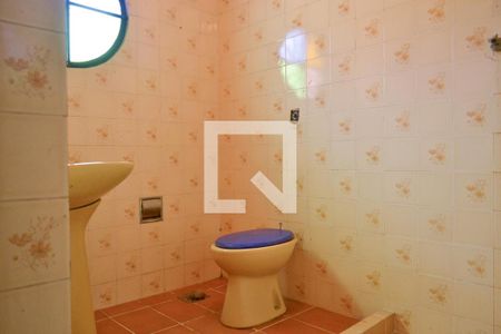 Casa à venda com 219m², 5 quartos e 3 vagas