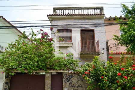 Casa à venda com 219m², 5 quartos e 3 vagas